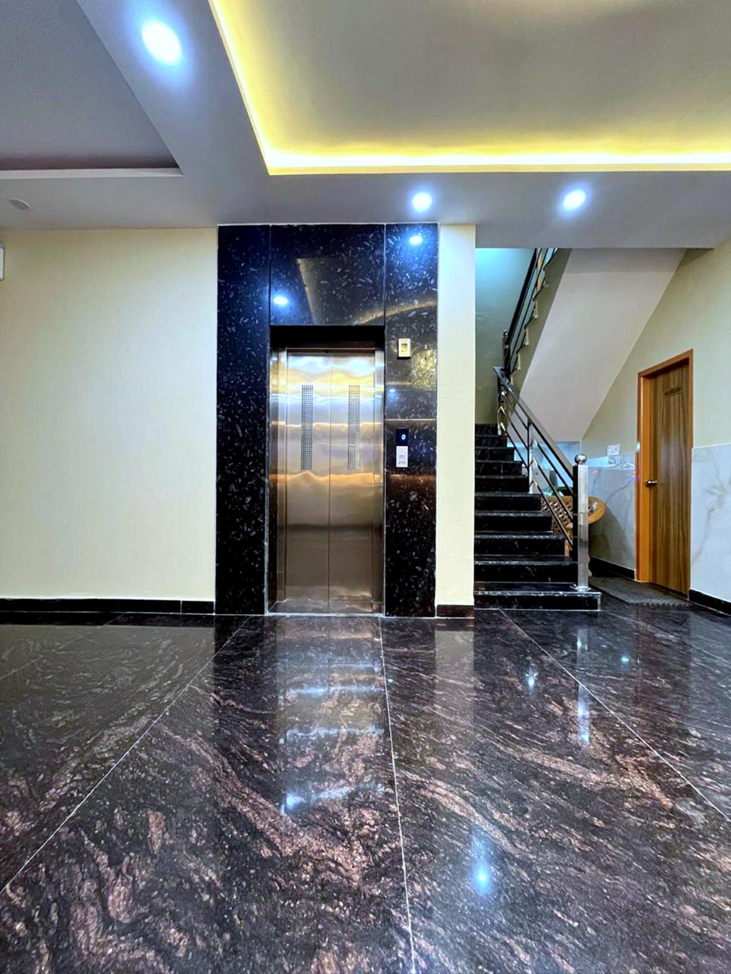 Hotel Vrinda Niddhivan ! Fully Ac, Prem Mandir At Walking Distance ! Just Near The Iskcon Temple Vrindāvan Екстериор снимка